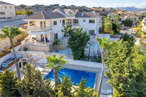 6 bedrooms Villa in Mouttagiaka, Cyprus No. 31002 1