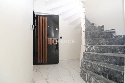 3+1 Apartment en Cinarcik, Turkey No. 11328 19