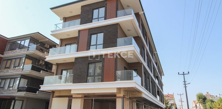 3+1 Appartement à Ciftlikkoy, Turkey No. 11326