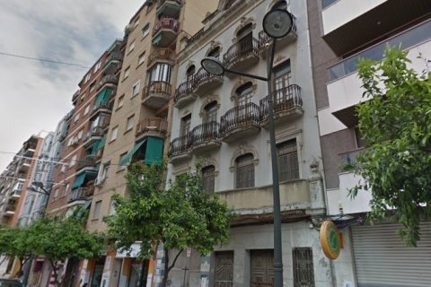 1200m² Commercial property in Valencia, Spain No. 25298 3