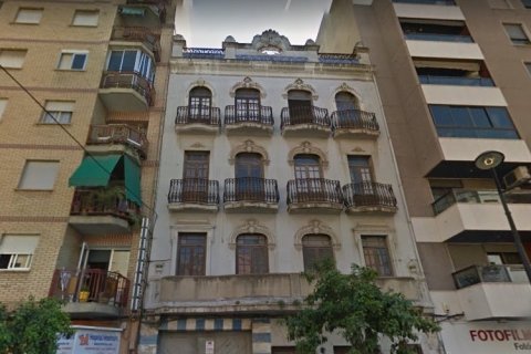 1200m² Commercial property in Valencia, Spain No. 25298 2