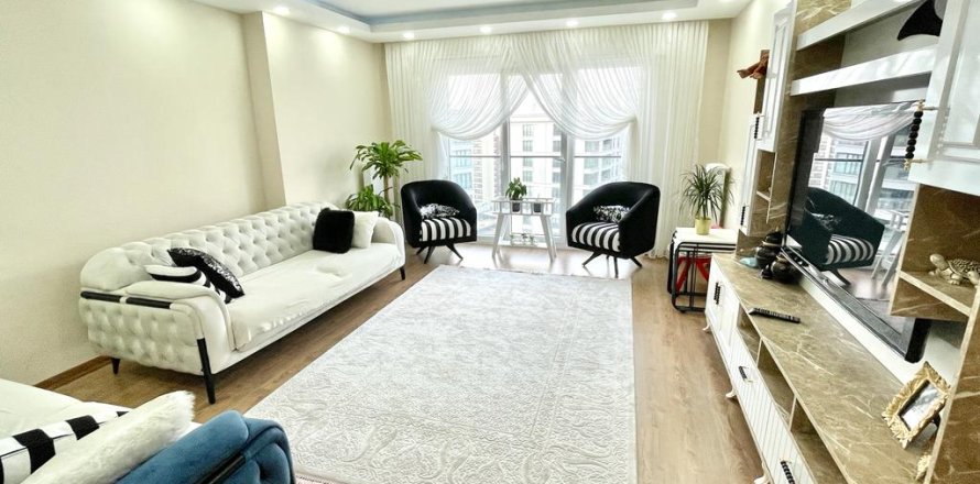 3+1 Apartment in Istanbul, Turkey No. 16432