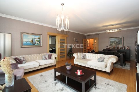 4+1 Apartment in Ankara, Turkey No. 19717 8