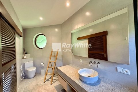 5 bedrooms Villa in Canggu, Indonesia No. 22937 6