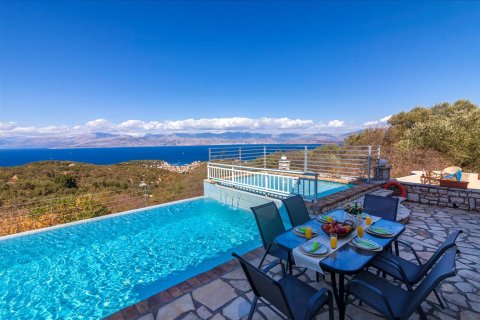 3 dormitorios Villa en Corfu, Greece No. 57995 22