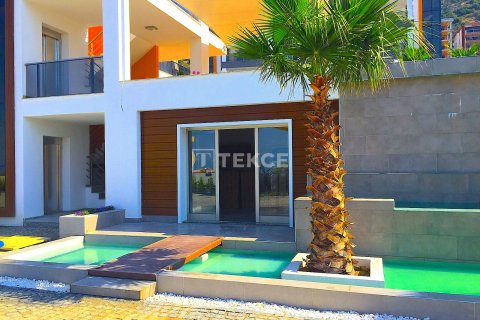 4+1 Apartment en Kusadasi, Turkey No. 70491 3