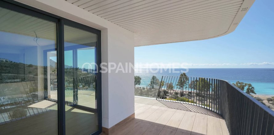 3 bedrooms Penthouse in Villajoyosa, Spain No. 25783