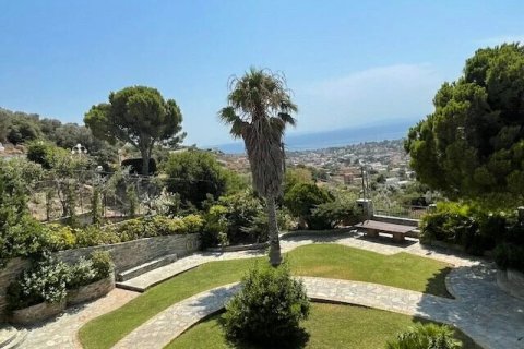 5 bedrooms Villa in Kalyvia Thorikou, Greece No. 54206 3