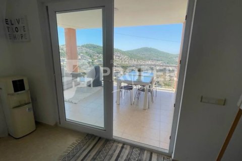 4 rooms Apartment in Kargicak, Turkey No. 13059 8