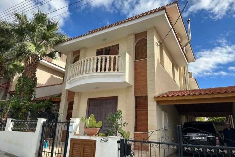 4 bedrooms Villa in Agios Athanasios, Cyprus No. 29685 17