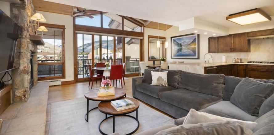 4 bedrooms Condo  in Vail, USA No. 75402