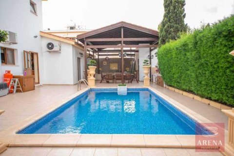 4 bedrooms Villa in Paralimni, Cyprus No. 30718 4