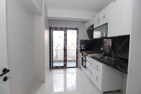 3+1 Apartment in Istanbul, Turkey No. 12498 21