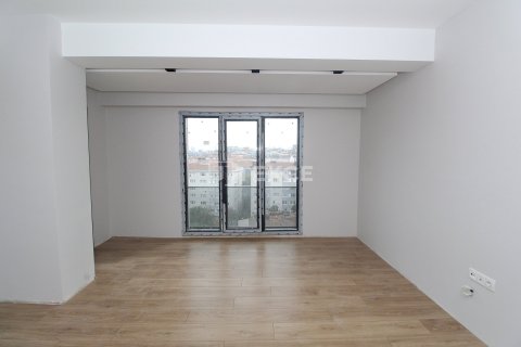 3+1 Apartment in Istanbul, Turkey No. 12498 17