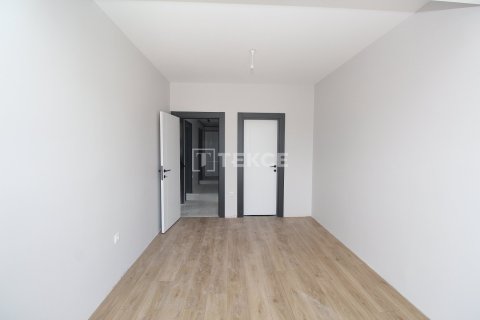 3+1 Apartment in Istanbul, Turkey No. 12498 24