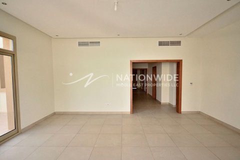 5 dormitorios Villa en Al Raha Golf Gardens, UAE No. 4408 9