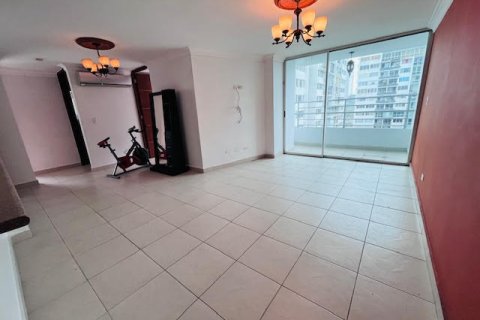 3 dormitorios Apartment en Panamá, Panama No. 70649 3