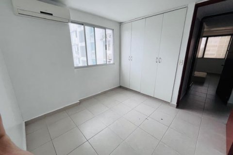 3 dormitorios Apartment en Panamá, Panama No. 70649 12