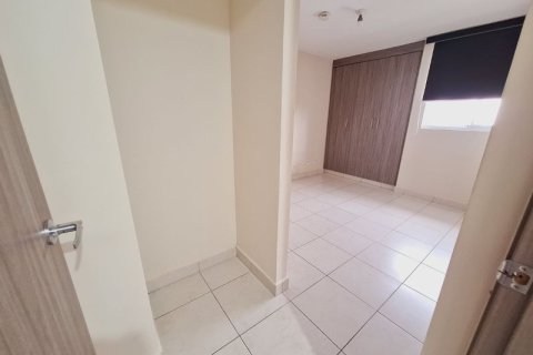 2 dormitorios Apartment en Panamá, Panama No. 70650 15