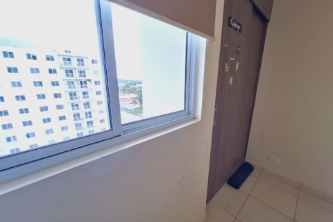 2 dormitorios Apartment en Panamá, Panama No. 70650 18