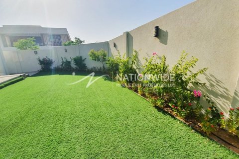 4 bedrooms Villa on the Yas Island, UAE No. 3244 4