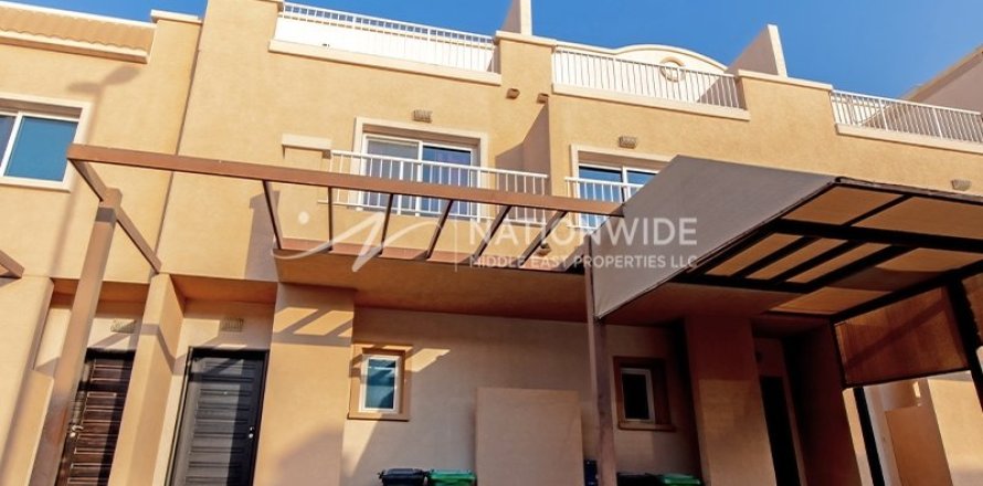 3 bedrooms Villa in Abu Dhabi, UAE No. 3235