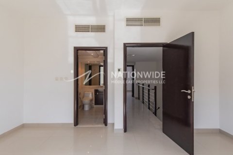 2 chambres Villa à Abu Dhabi, UAE No. 3236 3