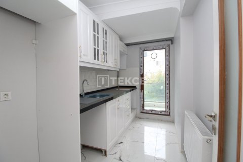 4+1 Apartment en Istanbul, Turkey No. 73633 12