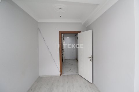 4+1 Apartment en Istanbul, Turkey No. 73633 17