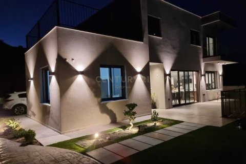 4 bedrooms House in Parekklisia, Cyprus No. 74831 5