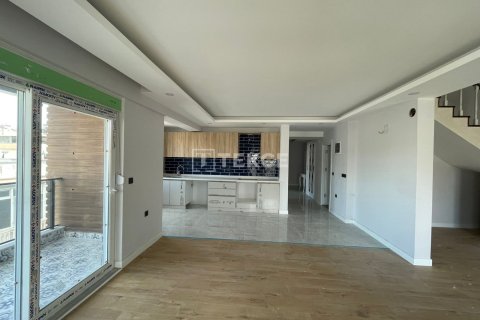 5+1 Penthouse in Antalya, Turkey No. 11023 18