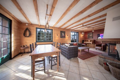 2 chambres Appartement à Montriond, France No. 67683 4