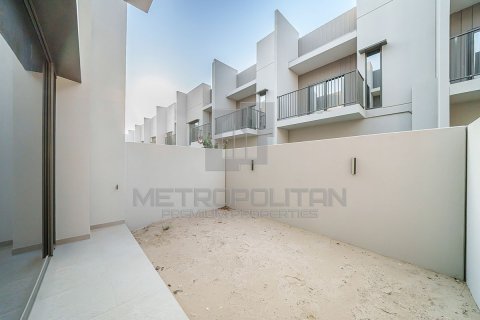 2 bedrooms Townhouse in District 7, UAE No. 6917 23