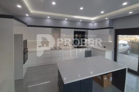 6 rooms Villa in Antalya, Turkey No. 13483 17