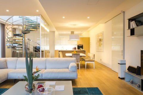 3 dormitorios Apartment en Budva, Montenegro No. 66810 28