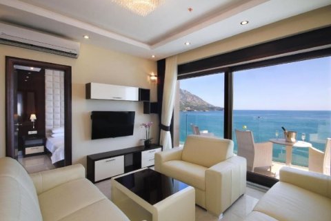 2 chambres Appartement à Budva, Montenegro No. 66814 20