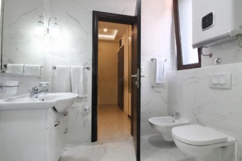 2 chambres Appartement à Budva, Montenegro No. 66814 24