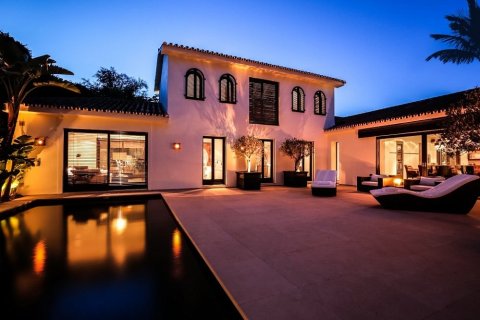 4 bedrooms House in Marbella, Spain No. 25221 12