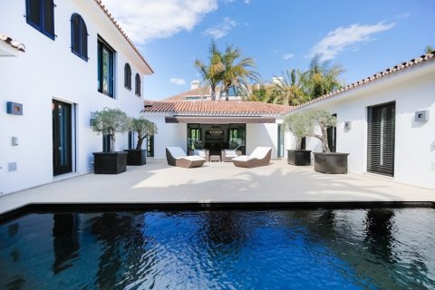 4 dormitorios House en Marbella, Spain No. 25221 11