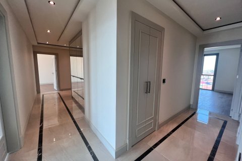 3+1 Apartment en Istanbul, Turkey No. 15310 4