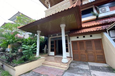 4 bedrooms House in Denpasar, Indonesia No. 22786 4