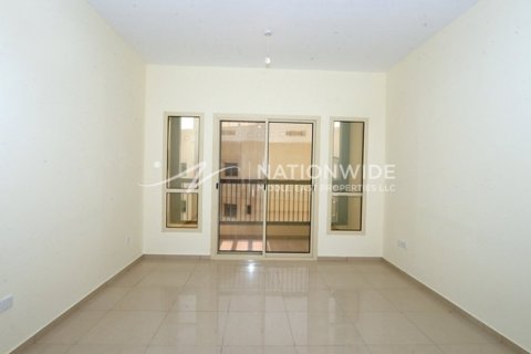 3 dormitorios Apartment en Baniyas, UAE No. 4009 6