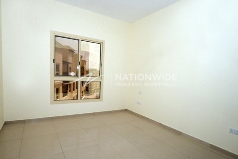 3 dormitorios Apartment en Baniyas, UAE No. 4009 9