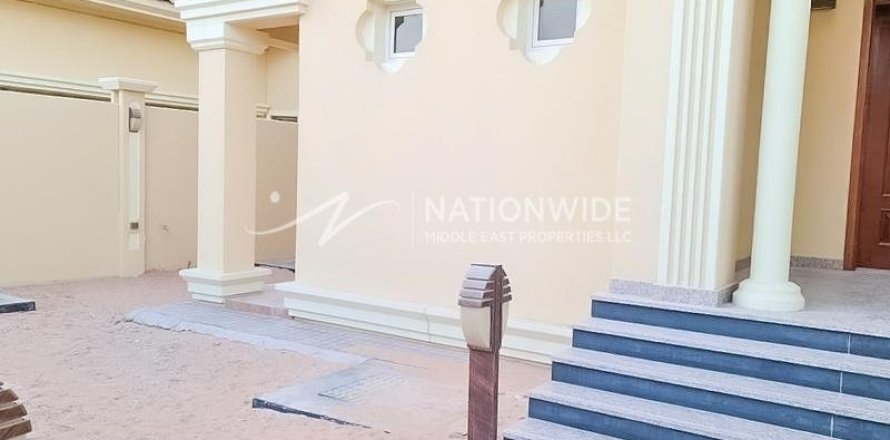 4 bedrooms Villa in Baniyas, UAE No. 4010