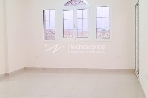 4 bedrooms Villa in Baniyas, UAE No. 4010 10