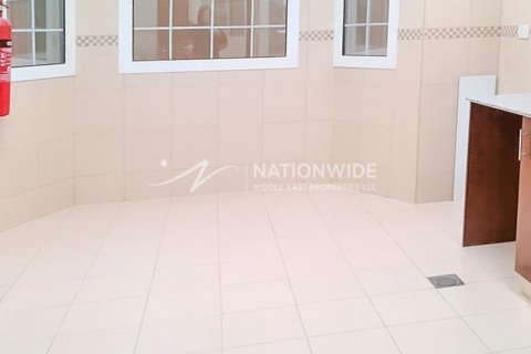 4 dormitorios Villa en Baniyas, UAE No. 4010 6