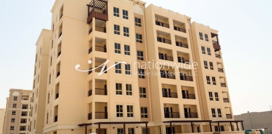 2 dormitorios Apartment en Baniyas, UAE No. 4012