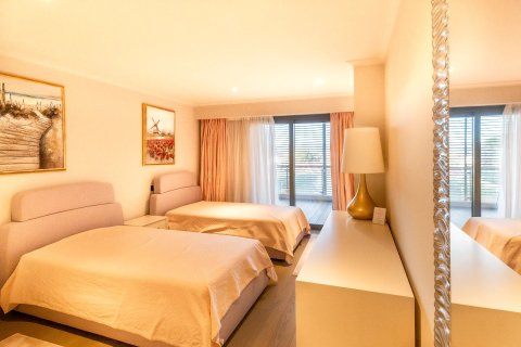 3 dormitorios Apartment en Antibes, France No. 67975 10