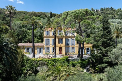 8 dormitorios Villa en Grasse, France No. 67923 1