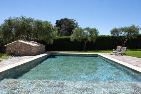 4 dormitorios Villa en Chateauneuf-Grasse, France No. 67924 2